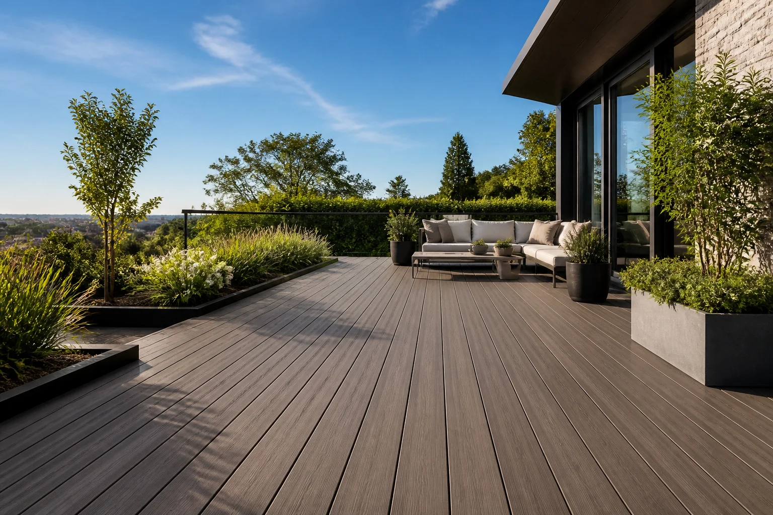 Lames terrasse composite : extérieur durable et intelligent